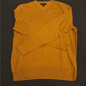 Banana Republic Men's V-Neck Sweater in Golden Mustard